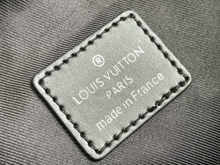 Picture of Louis Vuitton Mens Bags _SKUfw180112277fw